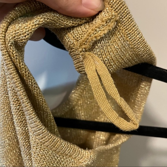 Vintage Gold Sweater Vest - Picture 12 of 14